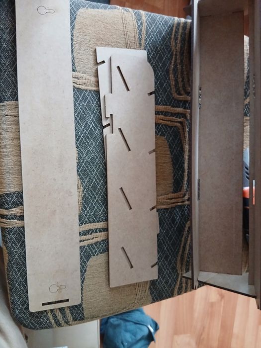 Stojak regał na farbki modelarskie