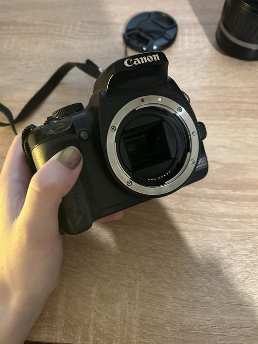 Камера Canon 400D + обьектив 18-55