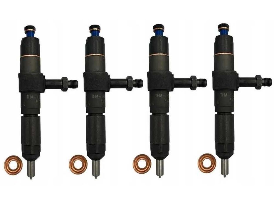 URSUS C-360 WTRYSKIWACZ paliwa kompletny wtryskiwacze  KPL. 4 SZT.