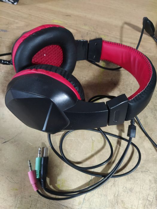 Наушники беспроводные, б/у.Мышь компьютерная USB