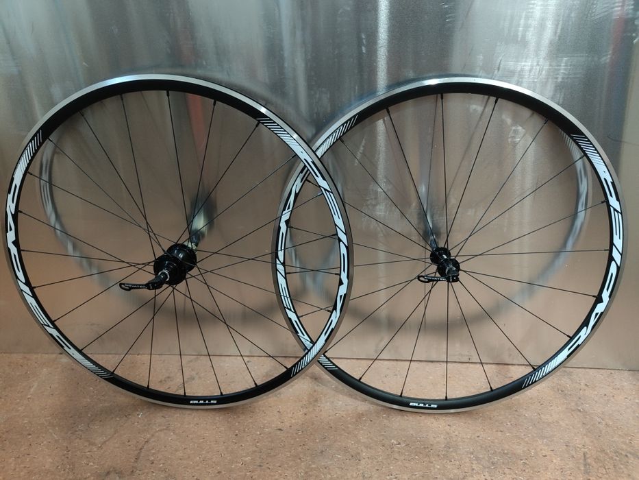 Lekkie koła szosowe tubeless ready 11s 1420g Novatec, Pillar, Bulls