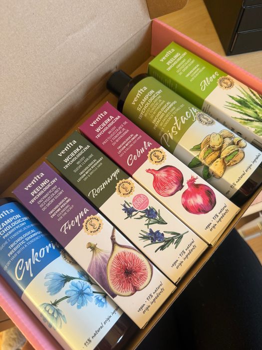 Kosmetyki do włosów nowe szampon ścierka peeling trychologiczny