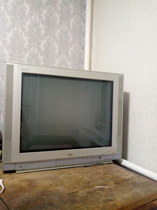 Телевізор JVC )))
