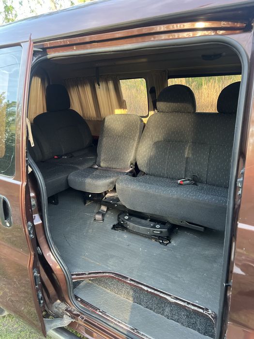 Продам  Hyundai H 1    2.5 дилель