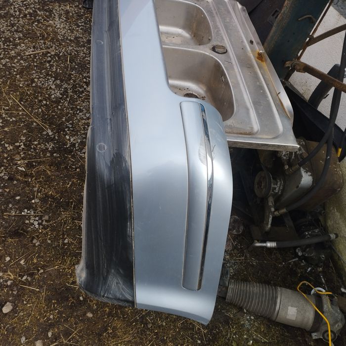 Volkswagen Passat B5 fl kombi zderzak tył oryginał z czujnikami LB5S