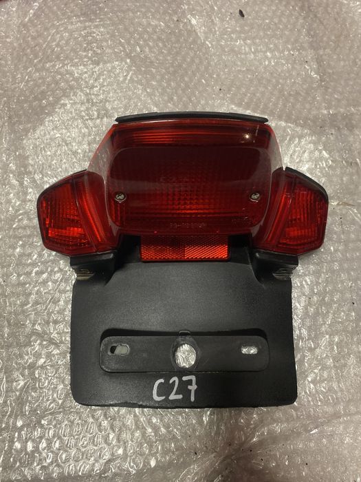 Yamaha BWS 100 Booster tylny błotnik lampa C27