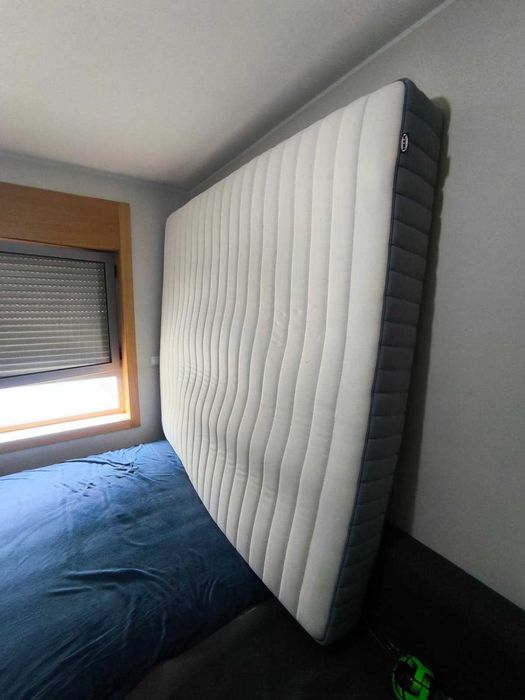 Colchão IKEA VALEVAG 180x200 Como NOVO