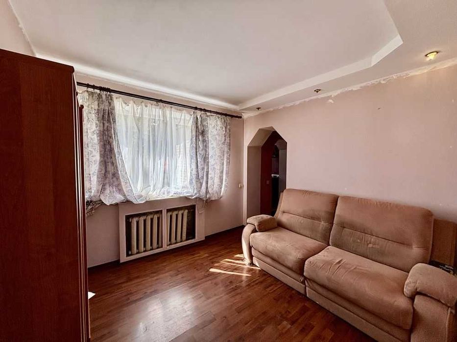 Продаж 2-о кімнатної квартири у приватному секторі  у районі Подол !