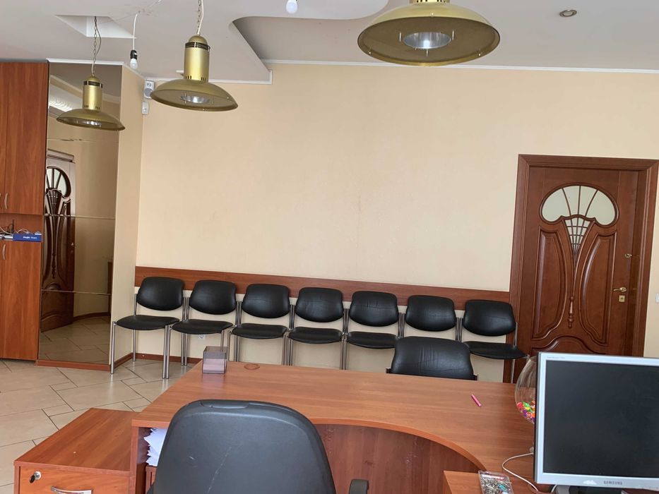 Оренда офісу м. Політехнічний інститут 5 хв. В тому числі підійде для здійснення нотаріальної діяльності. - Вид 6