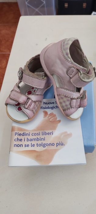 Sandália pele CHICCO