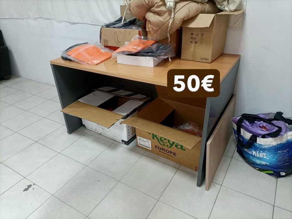 Artigos usados de refeitório