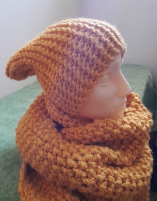 Szal i czapka komplet