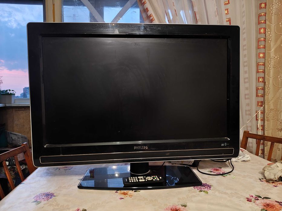 Телевізор PHILIPS 32PFL7962D, діагональ 32"