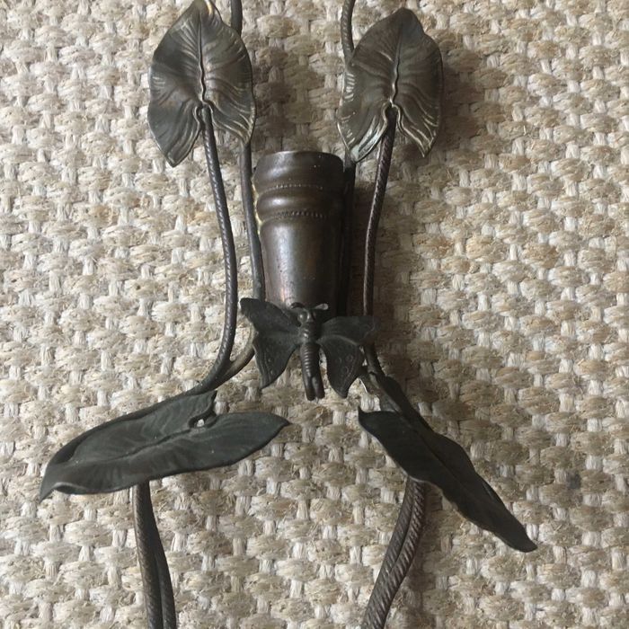 Peça em bronze com borboletas dos anos 30,lindíssima