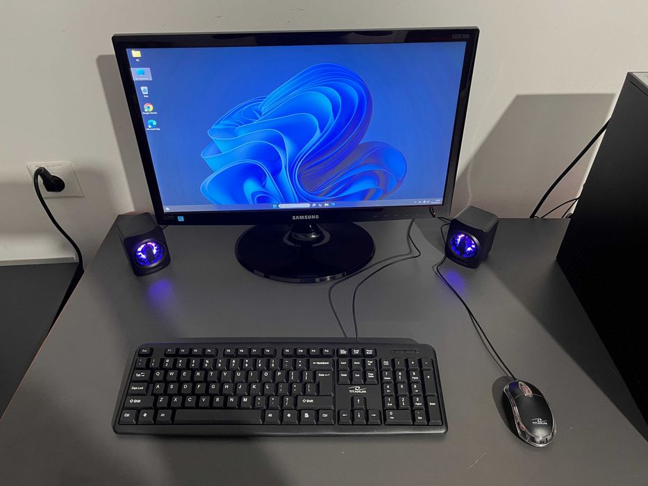 Komputer Do Nauki PC Zestaw Komplet  Win11 i5 8GB SSD 500GB  Monitor22