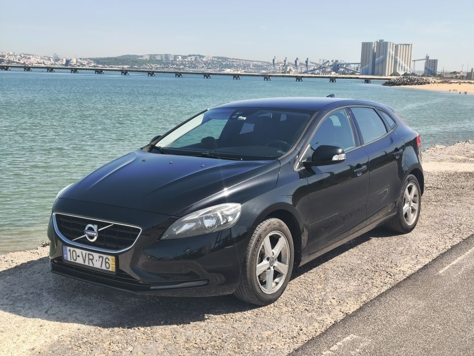Volvo V40 em excelente estado
