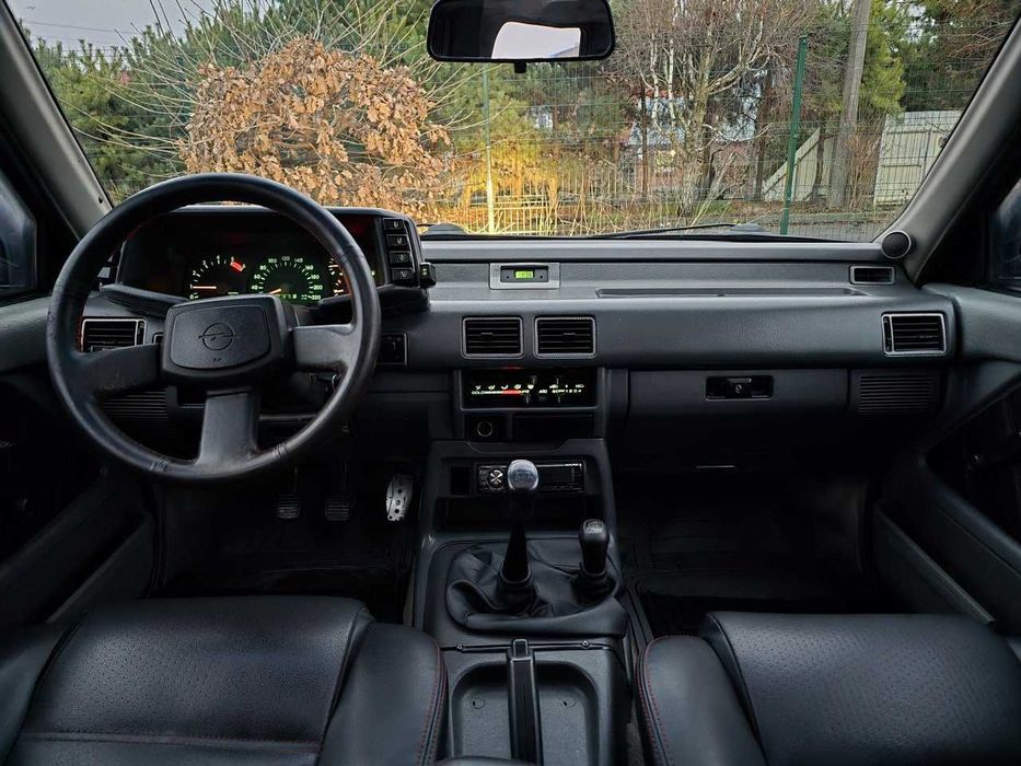 Продам  Opel Frontera 1992. Можна в розстрочку, під викуп.