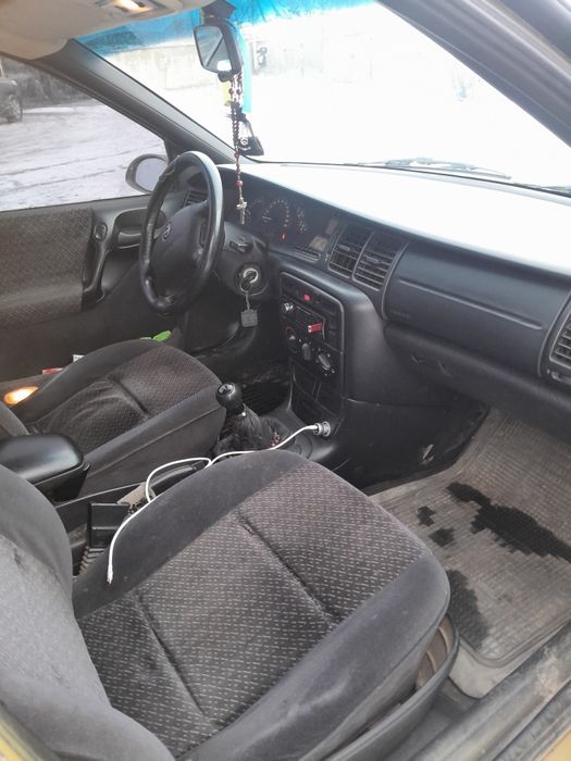 Продам опель вектра Б 1.8 бензин,ходова,двигун,коробка без нарікань