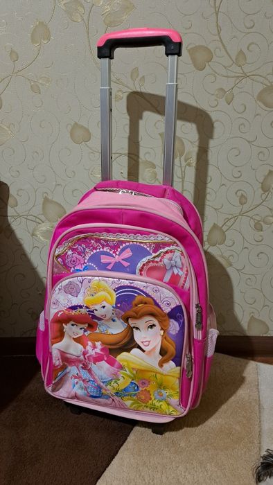 Рюкзак на колёсах детский