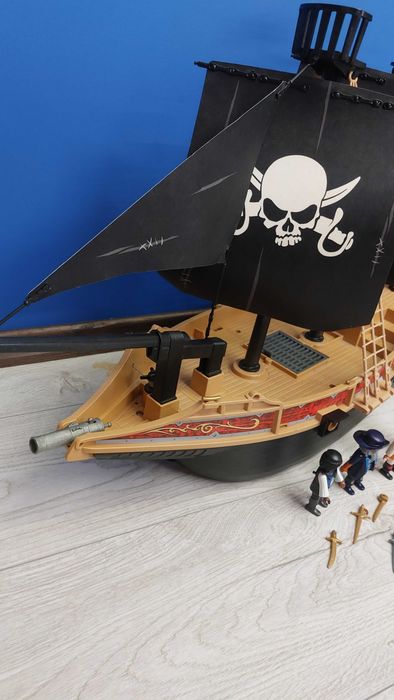 Statek Playmobil piracki duży