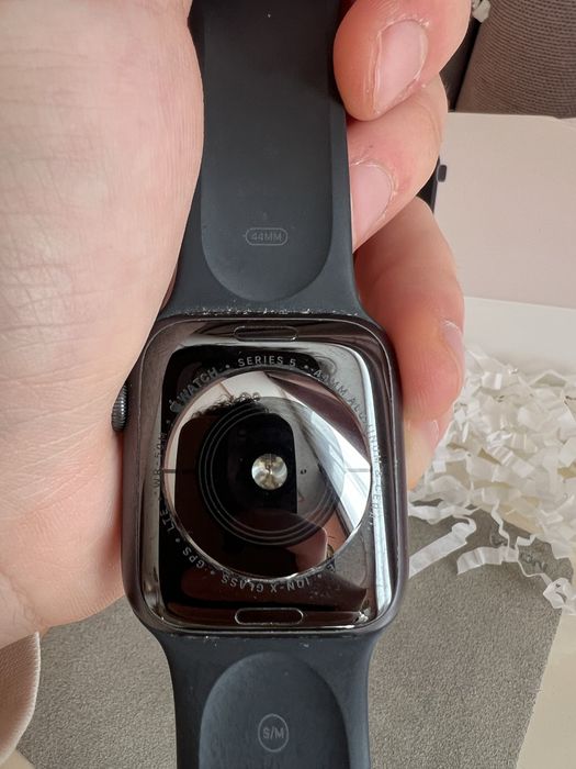 Apple Watch Series 5 | 44mm | GPS + Cellular (LTE) | Працює в Україні