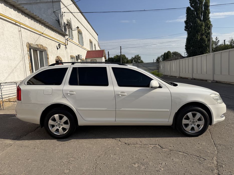 SKODA OCTAVIA 2012 VIN TMBHE61Z5C2148478 фото оголошення 11 з 22
