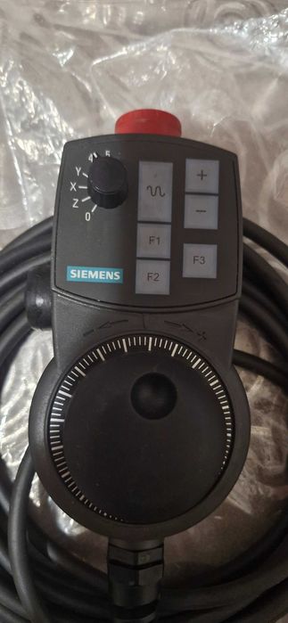 мини-пульт управления Siemens SINUMERIK, модель 6FX2007-1AD03.