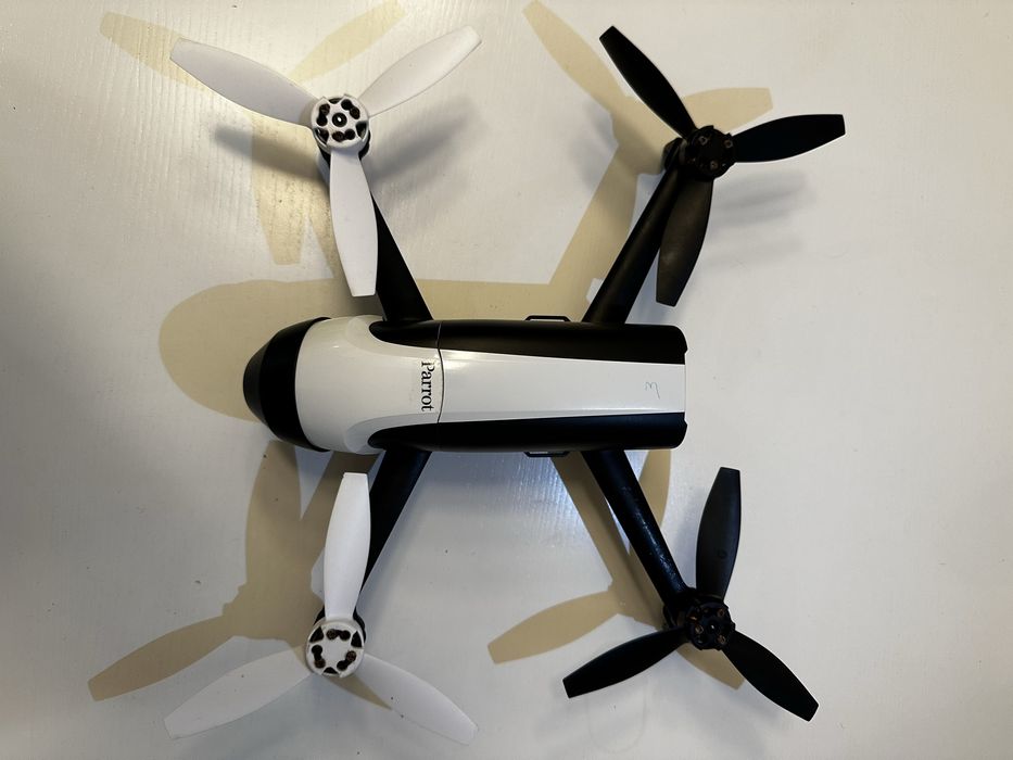 Drone Parrot bebop 2 FPV ADVENTURE