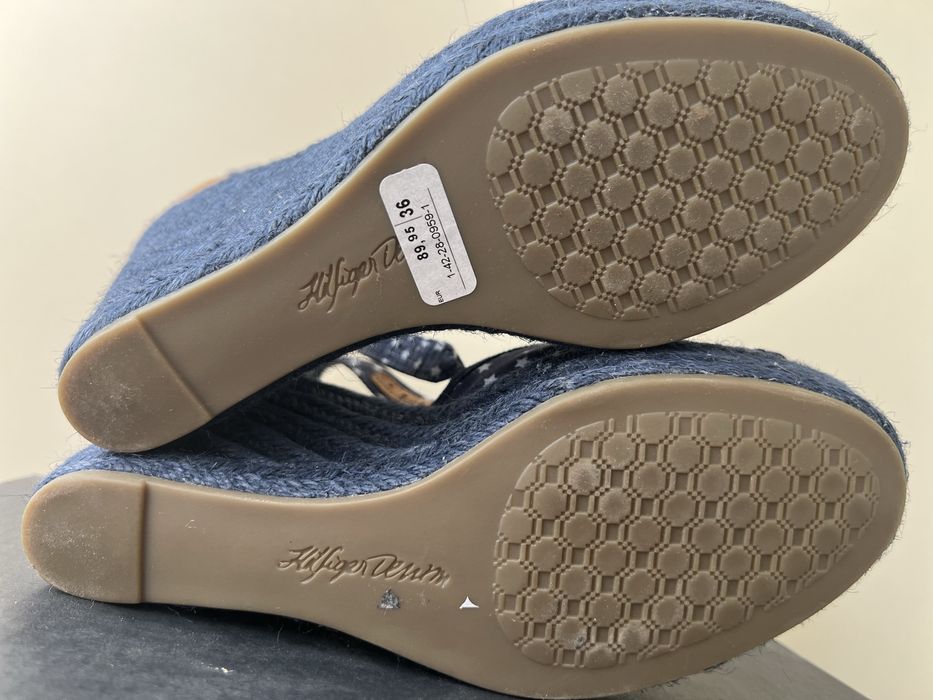 Босоніжки Tommy Hilfiger