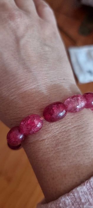 Pulseira quartzo rosa, com bolsa de veludo