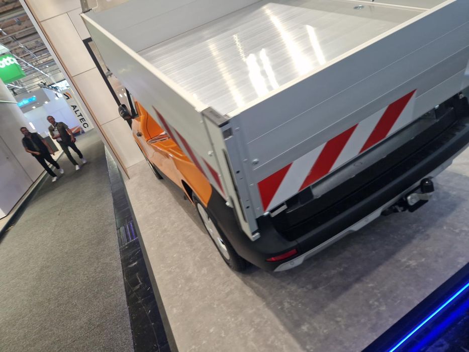 Fechos dobradiças ferragens taipais aluminio