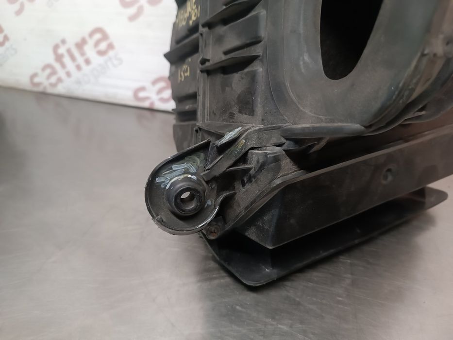 Caixa Filtro ar RENAULT MEGANE III Coupé 1.5 dCi (DZ09, DZ0D, DZ1F, DZ1G, DZ14, DZ29) (81 kW / 110 cv) [02.2009 - 08.2015] - 8200947663
