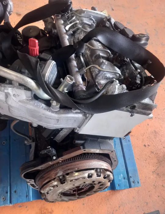 Motor Mercedes Benz W203 C200/C220 2.2 Cdi Ref: 646963