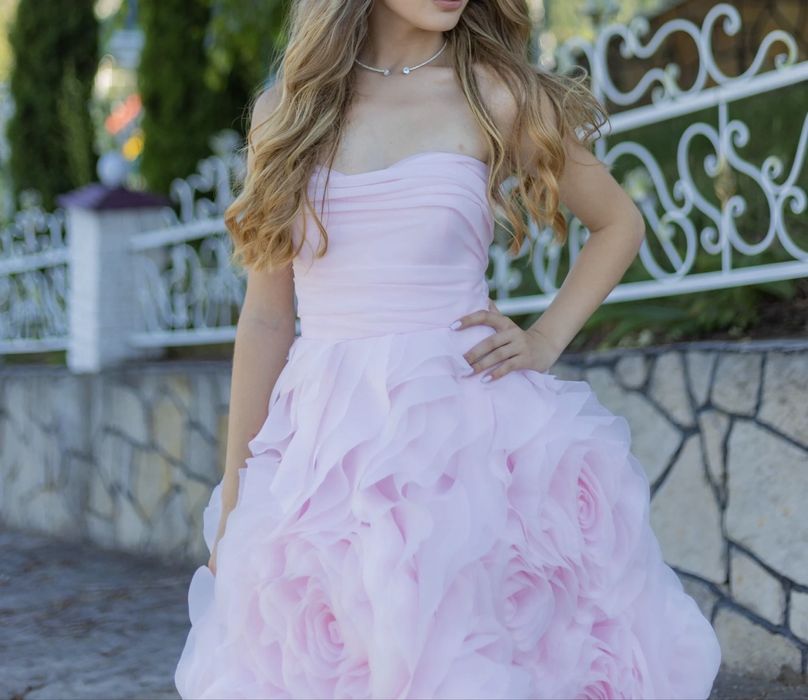 Сукня на випускний