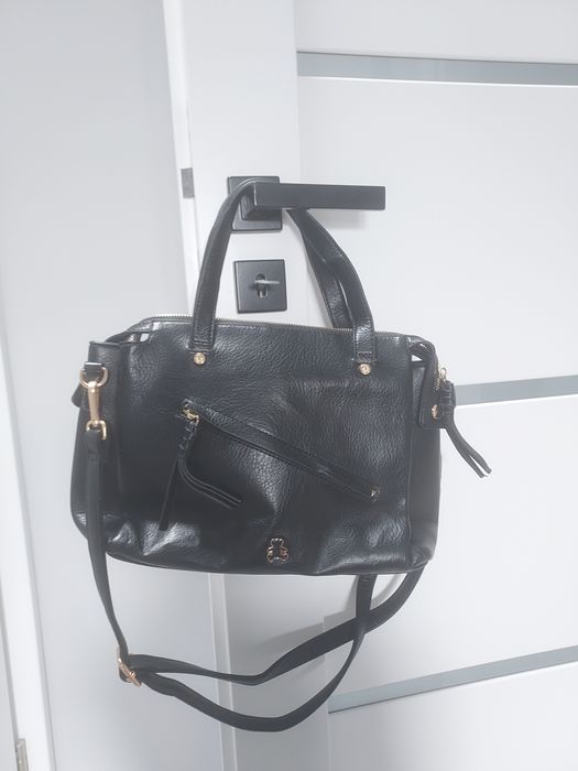 Mała zgrabna torebka