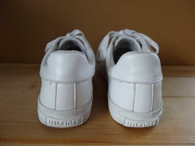 Buty TOMMY HILFIGER roz 39 Skóra Trampki Półbuty