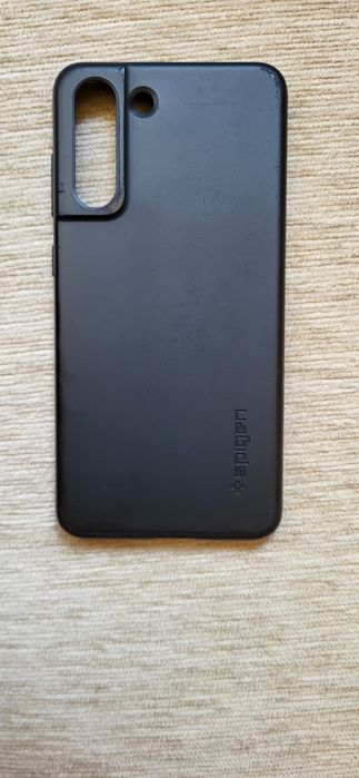 Case firmy SPIGEN