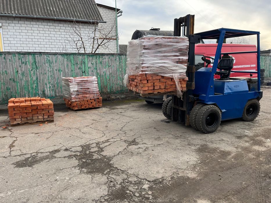 Погрузчик вилочный