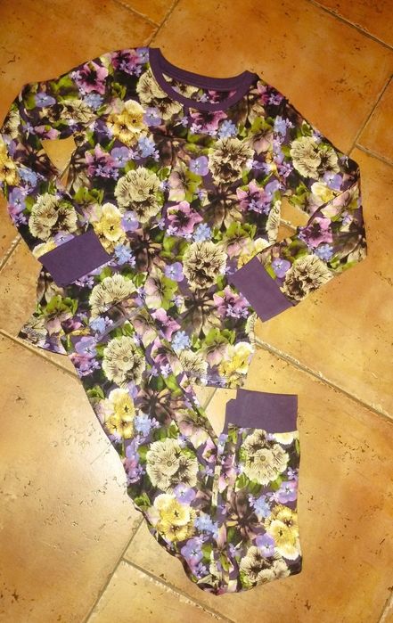 Next śliczna piżamka kwiaty rozm 116cm Nowa