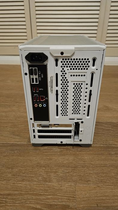 Komputer stacjonarny Ryzen 7 4700s, 16gb RAM szybszego od ddr5 1030 gt