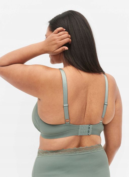 Zizzi 44 2xl Prążkowany Elastyczny Biustonosz Top Z Koronką Plus Size