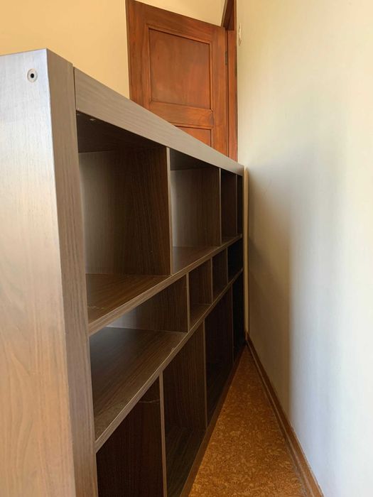 Estante Besta IKEA Castanha