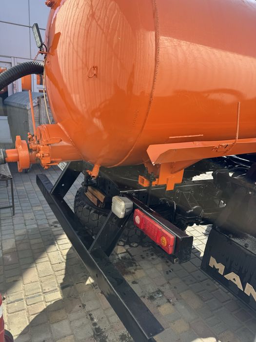 Продам  Ассенизатор газ 3307