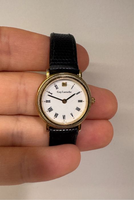 Женские классические часы Guy Laroche