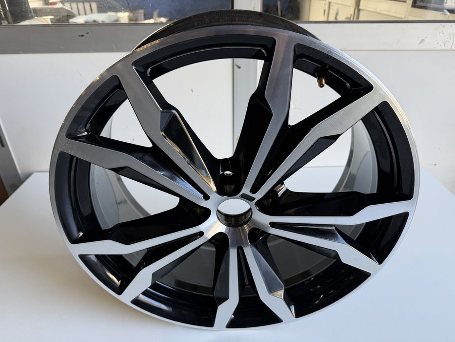 Bmw jante modelos X1 (F48) e X2 (F39).