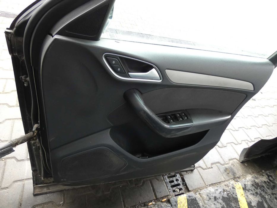 Drzwi prawy przód prawe przednie AUDI Q3 8U LZ9Y AB3 GORLICE