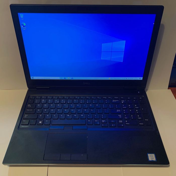 Dell Precision 7530 mobilna stacja robocza Xeon 64GB/1TB Quadro P3200 4GB