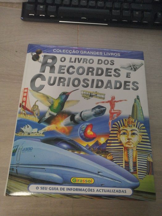 Records and Curiosities + 1,000 Questions and Answers64741220678275123