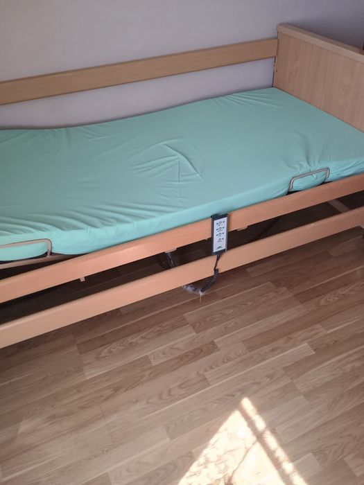 Sprzedam łużko specjalistyczne-rehabilitacyjne