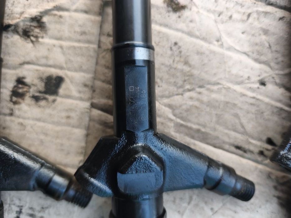 Форсунки Нісан 2.2дизель  ТНВД